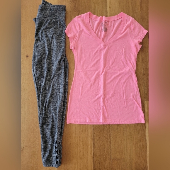 Juniors size large t-shirt and leggings bundle - Picture 1 of 3